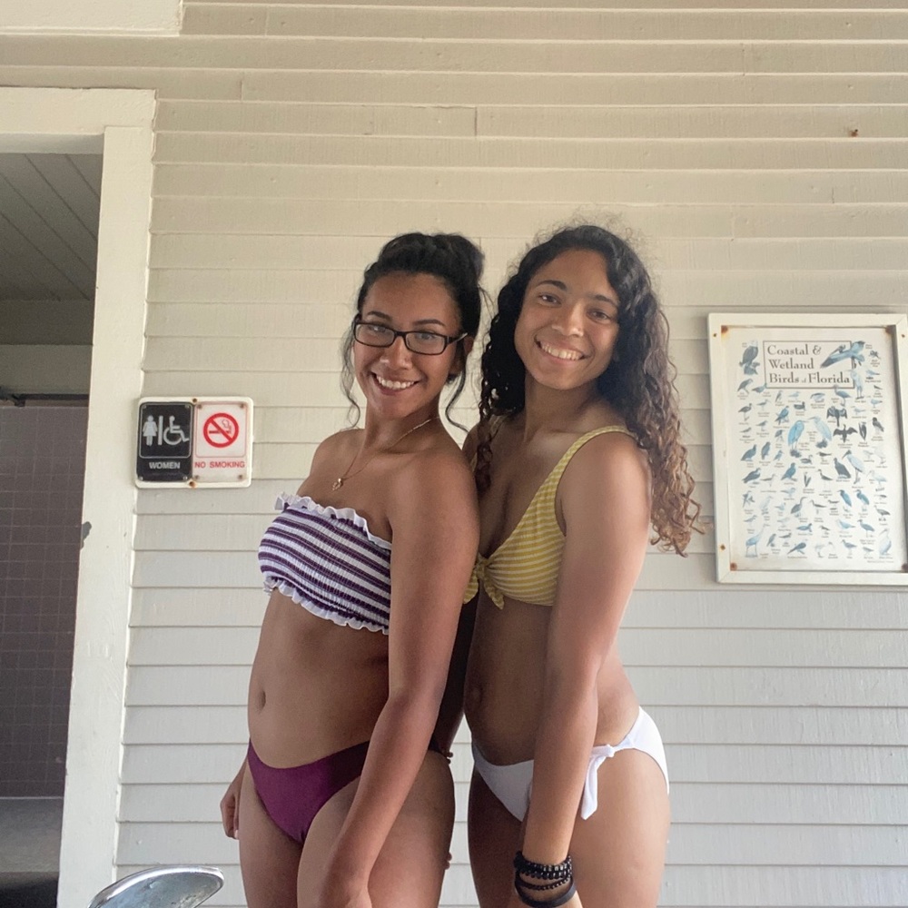 Meet your Posher, Janeisa